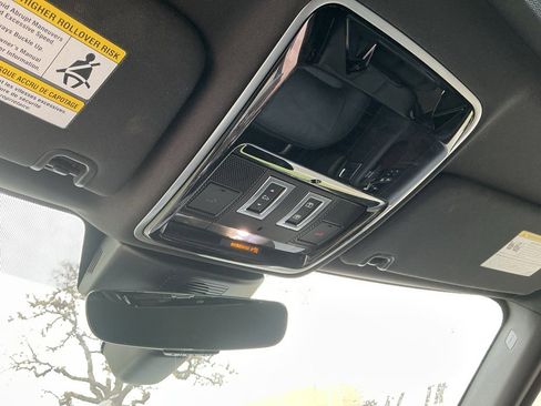 Used 2021 Land Rover Range Rover P525 Westminster Edition LWB image 16