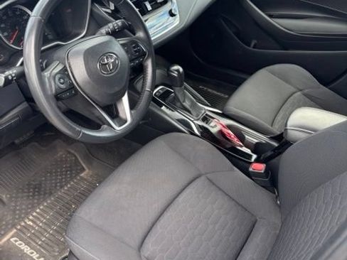 Used 2022 Toyota Corolla SE FWD image 6