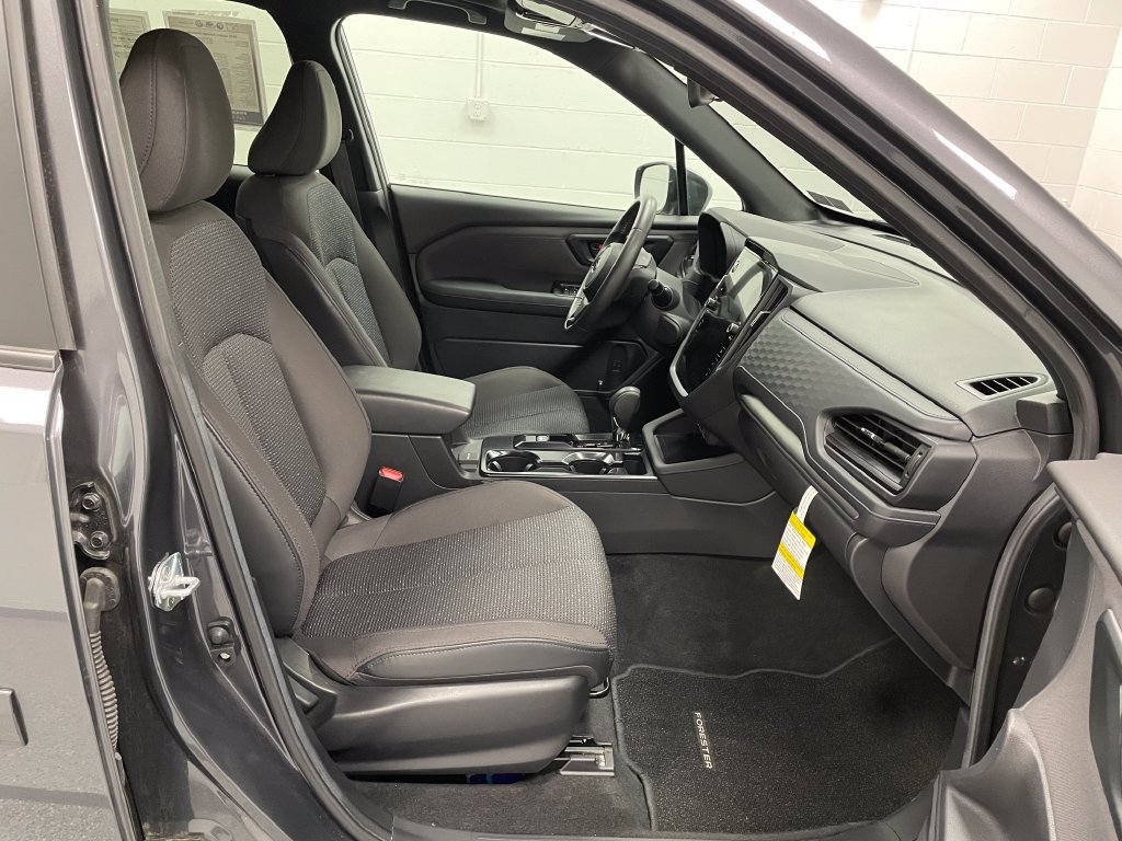 Used 2026 Subaru Forester Premium AWD/4WD image 11