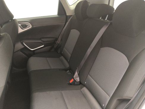 Used 2022 Kia Soul LX w/ Technology Package image 18