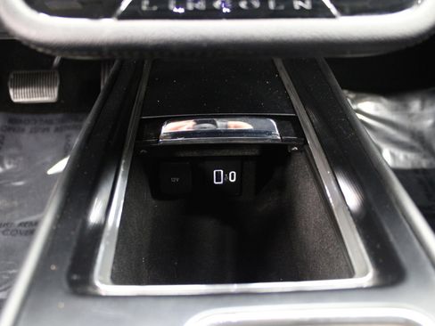 Used 2022 Lincoln Corsair AWD w/ Equipment Group 101A image 34