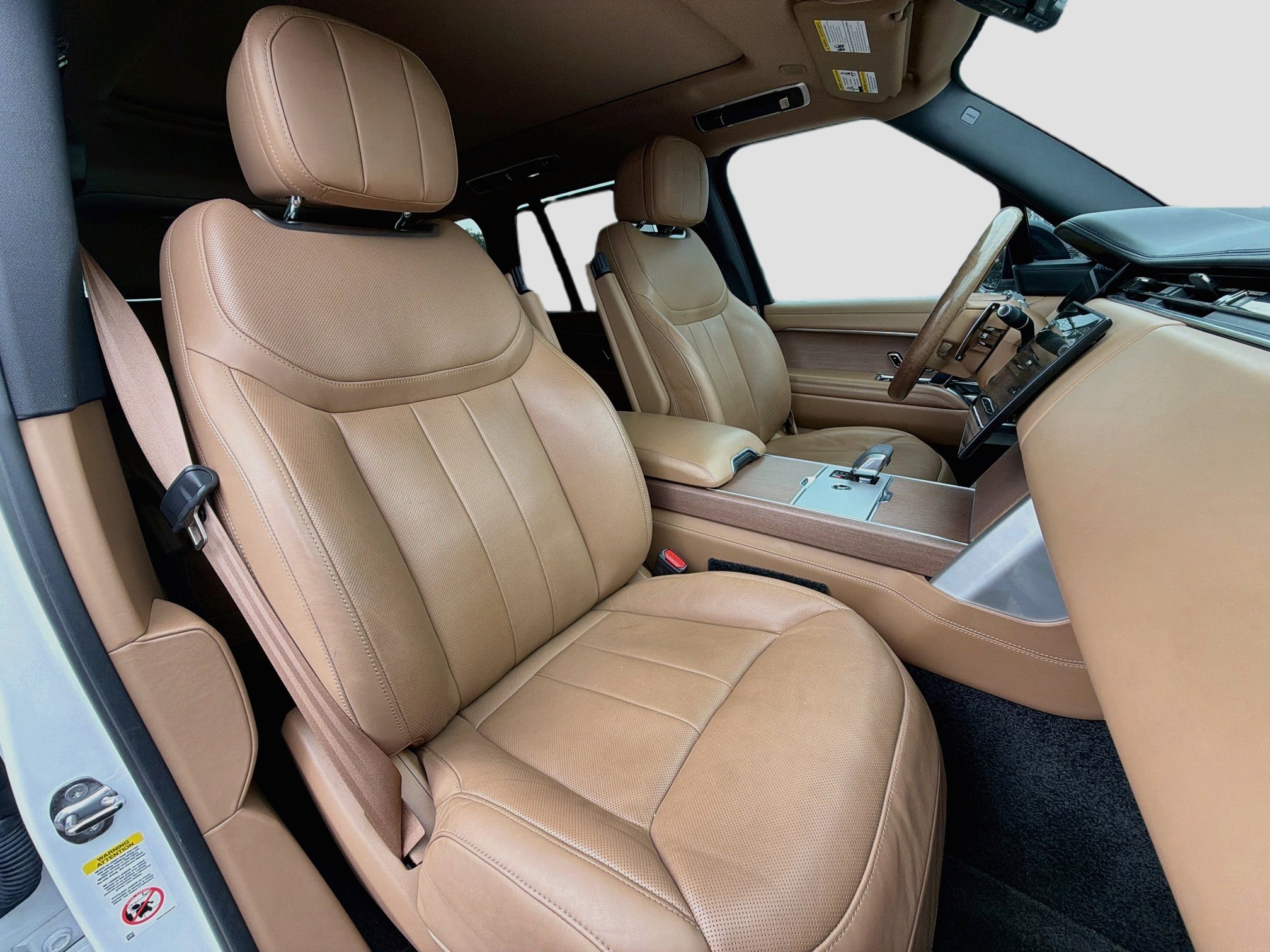 Used 2024 Land Rover Range Rover SE AWD/4WD image 16