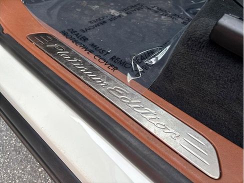 Used 2017 Porsche Cayenne Platinum Edition image 27