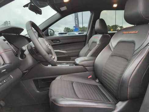 Used 2024 Nissan Pathfinder Rock Creek AWD/4WD image 13