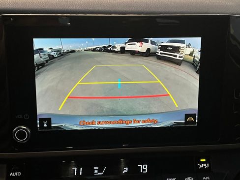 Used 2025 Toyota Camry SE image 23