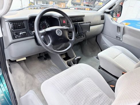 Used 2003 Volkswagen Eurovan MV image 12