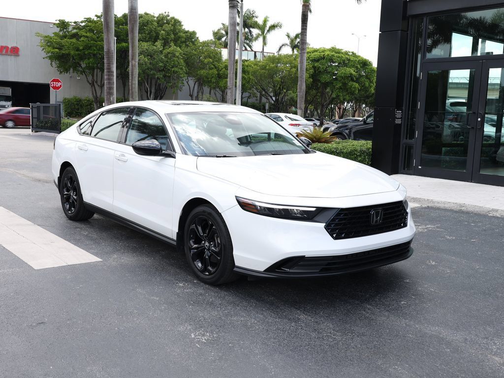 Used 2025 Honda Accord SE image 2