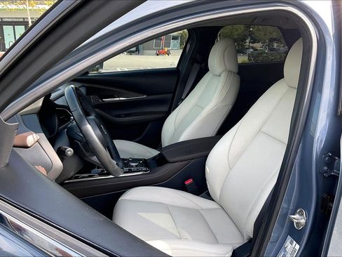 Used 2021 MAZDA CX-30 FWD 2.5 S w/ Premium Package image 8