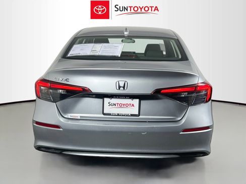 Used 2025 Honda Civic LX image 5