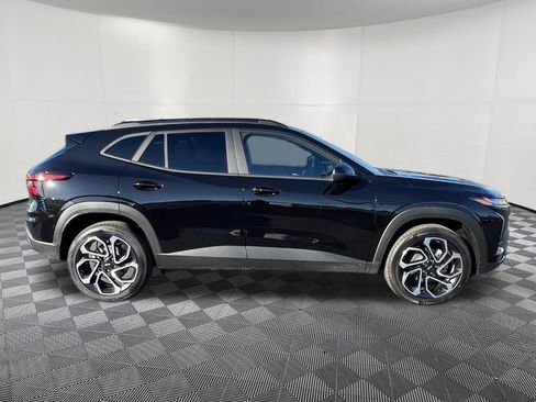 New 2026 Chevrolet Trax RS w/ Driver Confidence Package image 7