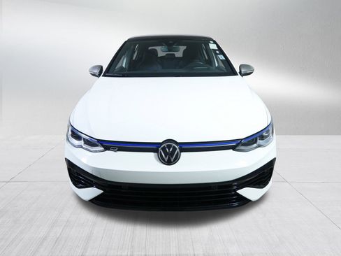 Used 2024 Volkswagen Golf R image 2