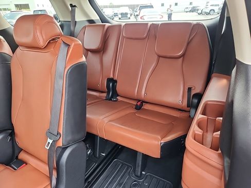 Used 2024 Kia Carnival SX FWD image 35