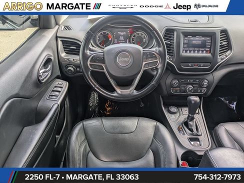 Used 2021 Jeep Cherokee Latitude Lux AWD/4WD image 17