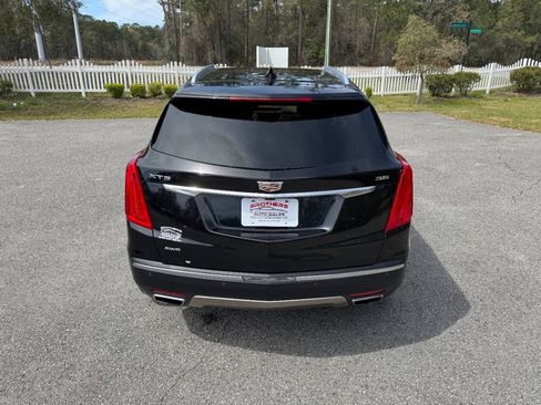 Used 2017 Cadillac XT5 Platinum AWD/4WD image 5