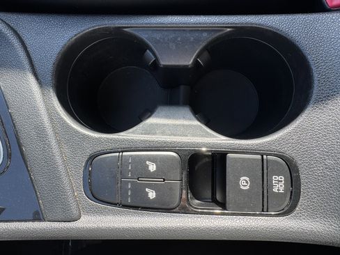 Used 2022 Kia Niro EX FWD image 37