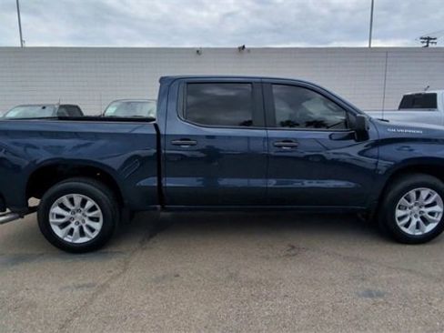 Used 2021 Chevrolet Silverado 1500 Custom image 9