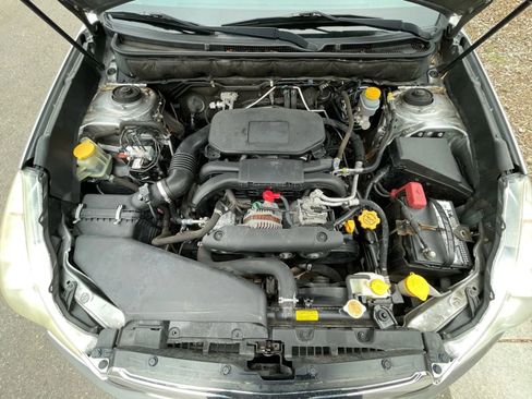 Used 2011 Subaru Outback 2.5i Premium image 22