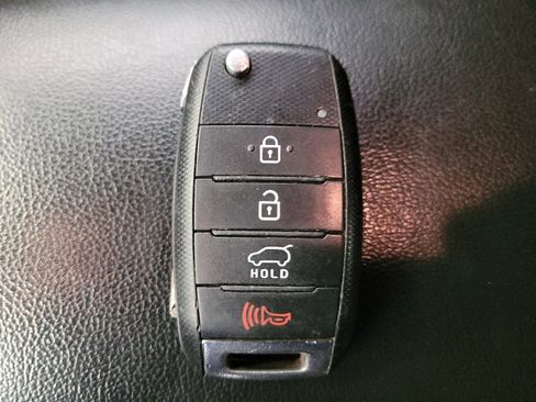 Used 2018 Kia Soul image 32