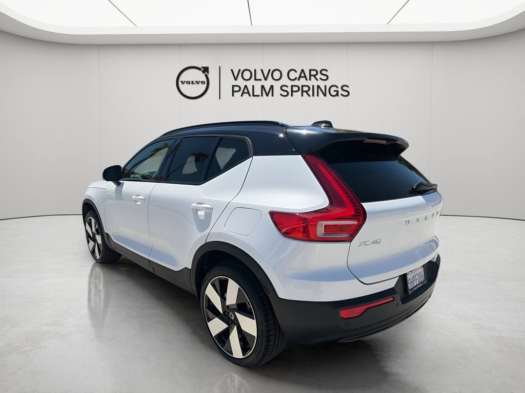 Used 2023 Volvo XC40 Recharge Ultimate AWD/4WD image 4