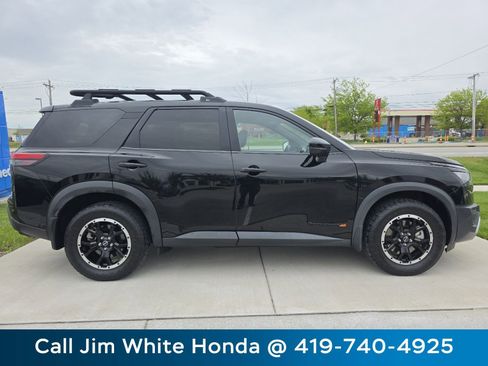 Used 2023 Nissan Pathfinder Rock Creek AWD/4WD image 19