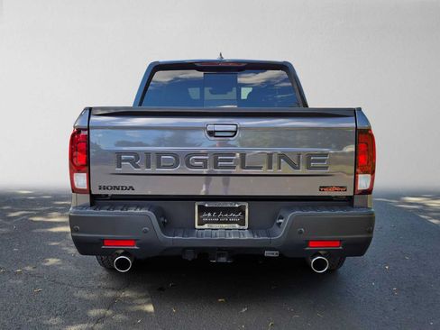 Used 2024 Honda Ridgeline TrailSport image 4