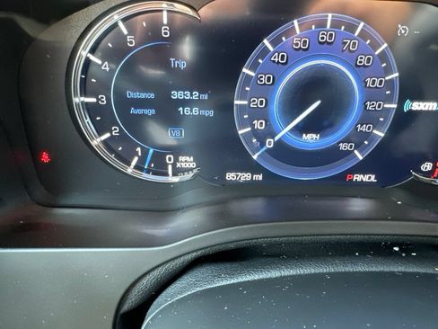 Used 2019 Cadillac Escalade Luxury AWD/4WD image 8