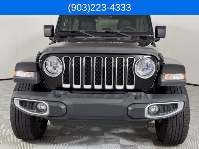Used 2018 Jeep Wrangler Unlimited Sahara AWD/4WD image 2