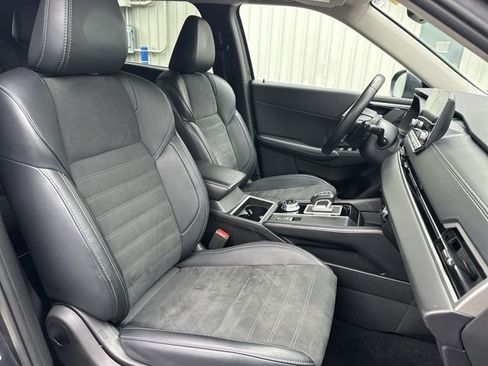 Used 2024 Mitsubishi Outlander SE AWD/4WD image 28