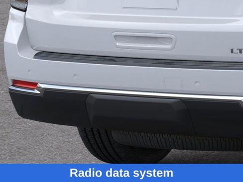 New 2026 Chevrolet Suburban LT image 15