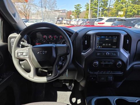 Used 2019 Chevrolet Silverado 1500 Custom Trail Boss w/ Custom Convenience Package AWD/4WD image 17