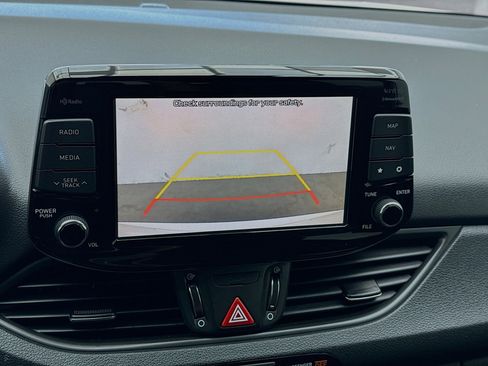 Used 2018 Hyundai Elantra GT Sport w/ Sport Tech Package 04 image 10