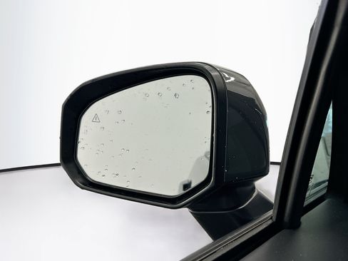 Used 2025 Hyundai Santa Fe SEL AWD/4WD image 16