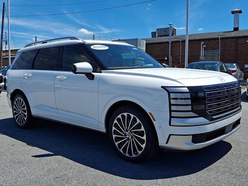 Certified 2026 Hyundai Palisade Calligraphy AWD/4WD image 3