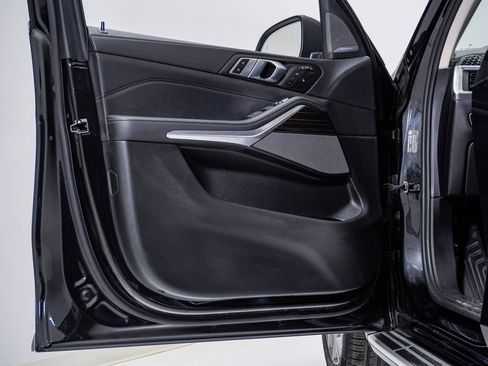 Used 2024 BMW X7 xDrive40i image 26