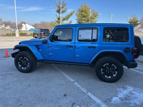 Used 2024 Jeep Wrangler Unlimited Rubicon 4xe image 15