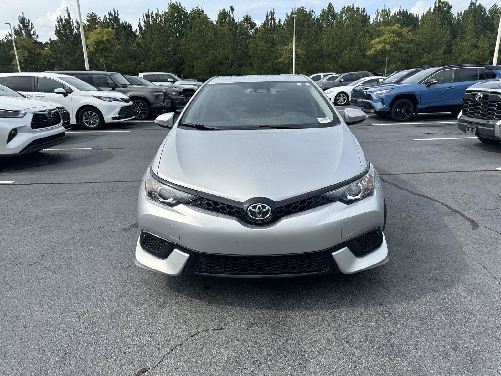 Used 2017 Toyota Corolla iM FWD image 3