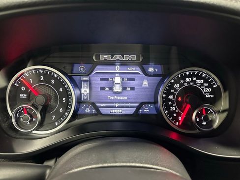 Used 2025 RAM 1500 Laramie image 24