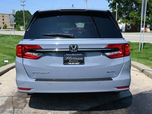 Used 2023 Honda Odyssey Elite image 6