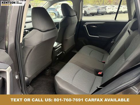Used 2025 Toyota RAV4 XLE AWD/4WD image 32