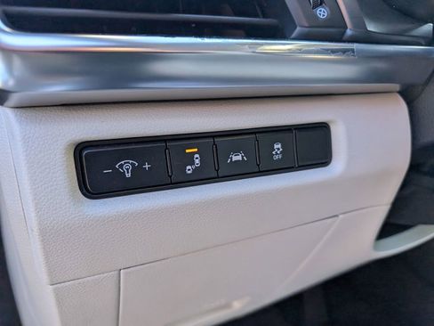 Used 2022 Kia Telluride S image 16