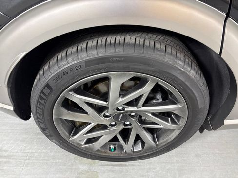 Used 2023 Genesis GV60 Advanced AWD/4WD image 10