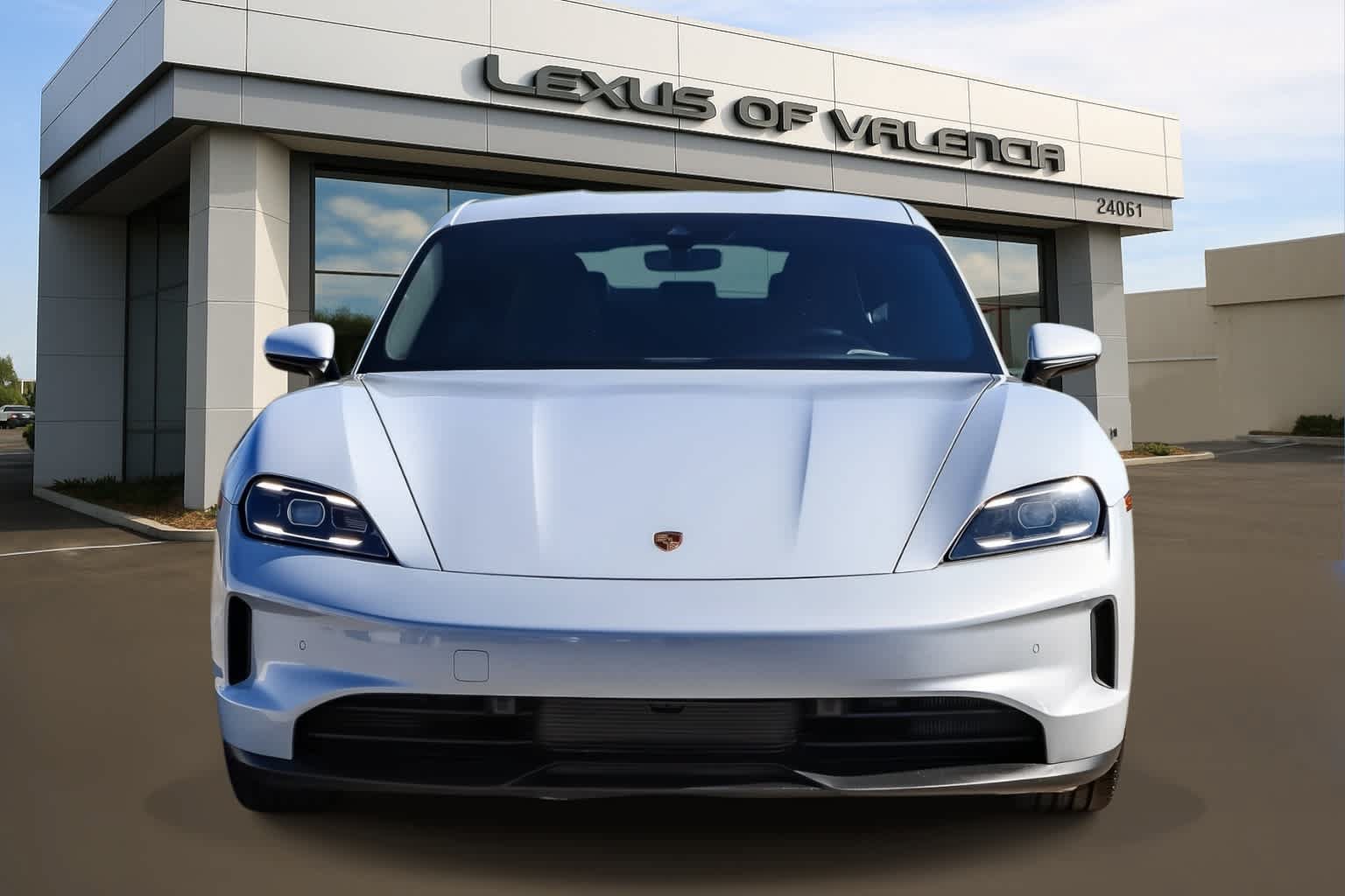Used 2025 Porsche Taycan RWD image 6