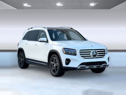 New 2026 Mercedes-Benz GLB 250 4MATIC image 6