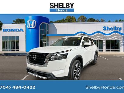 Used 2024 Nissan Pathfinder Platinum