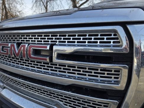 Used 2021 GMC Yukon SLT image 10