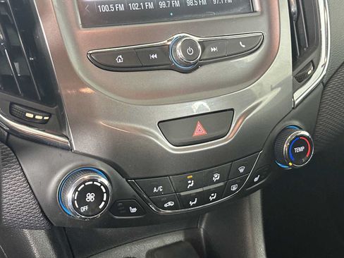Used 2017 Chevrolet Cruze LT w/ Convenience Package FWD image 30