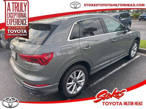 Used 2021 Audi Q3 2.0T Premium w/ Convenience Package AWD/4WD image 1