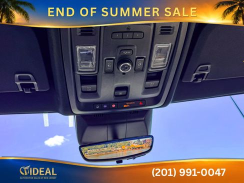 Used 2022 Cadillac Escalade ESV Premium Luxury AWD/4WD image 40
