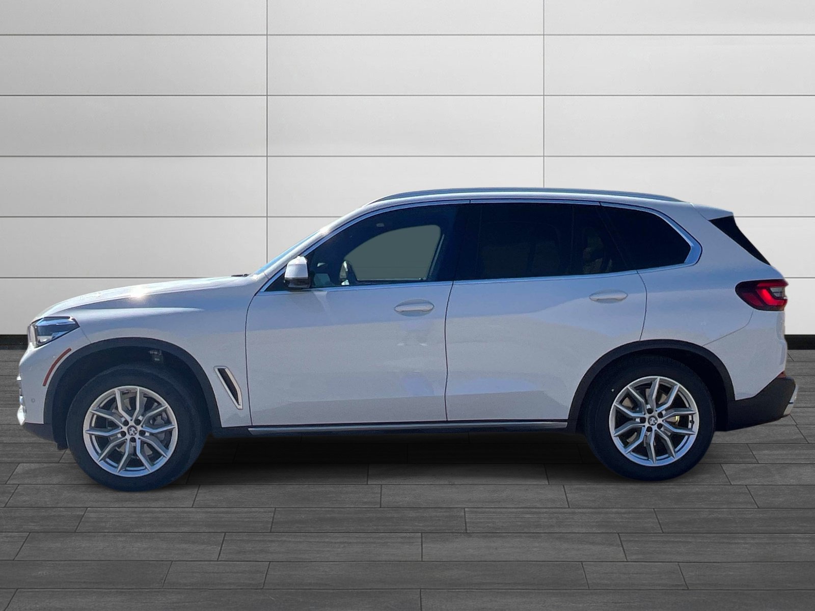 Used 2023 BMW X5 xDrive40i w/ Premium Package AWD/4WD image 6