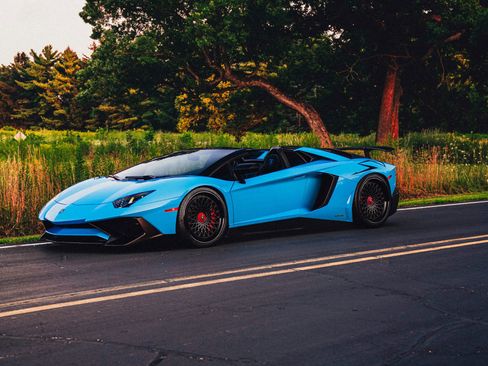 Used 2016 Lamborghini Aventador LP 750-4 Superveloce image 91